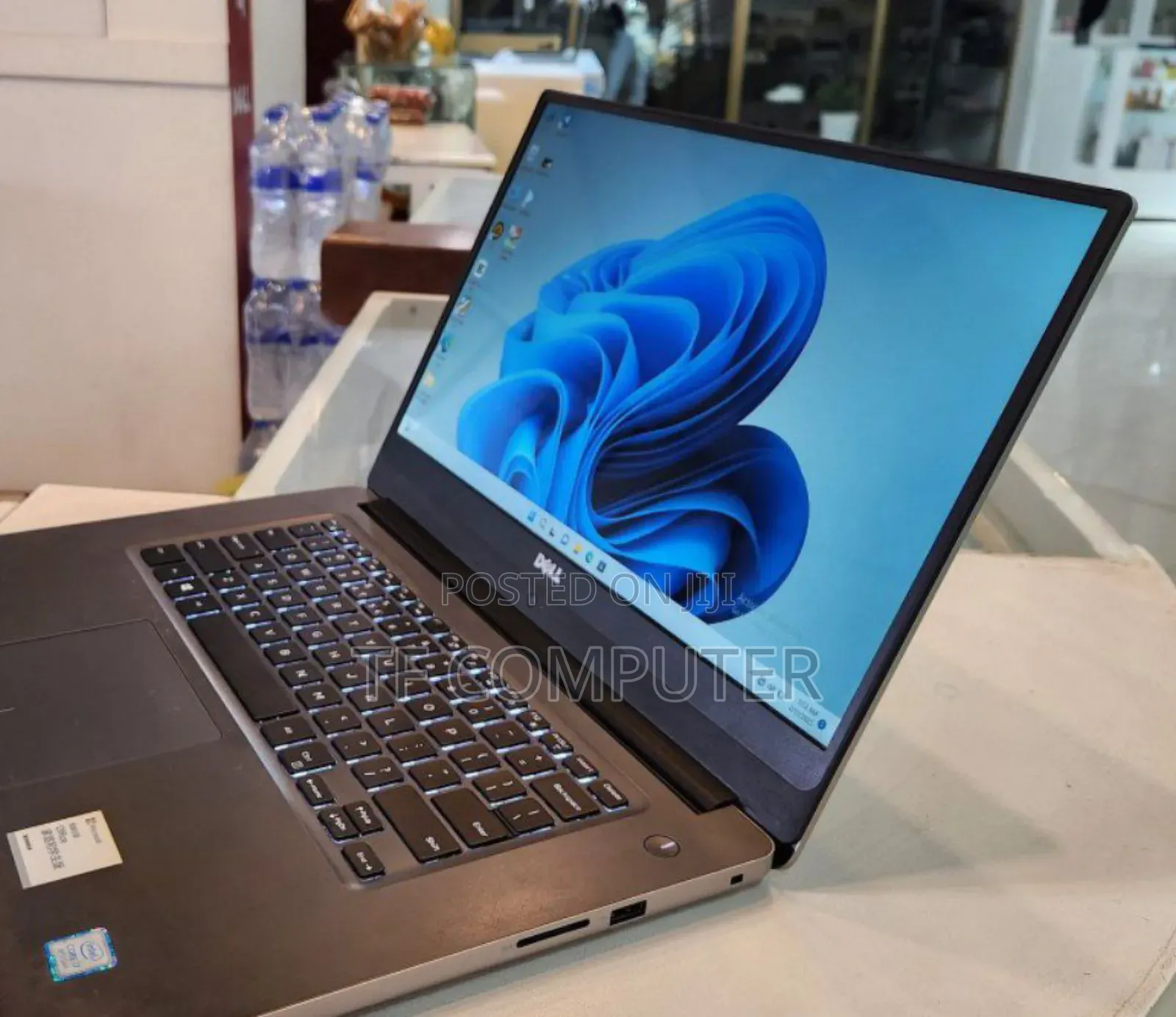 New Laptop Dell Inspiron 15 16GB Intel Core I7 HDD+SSD 750GB