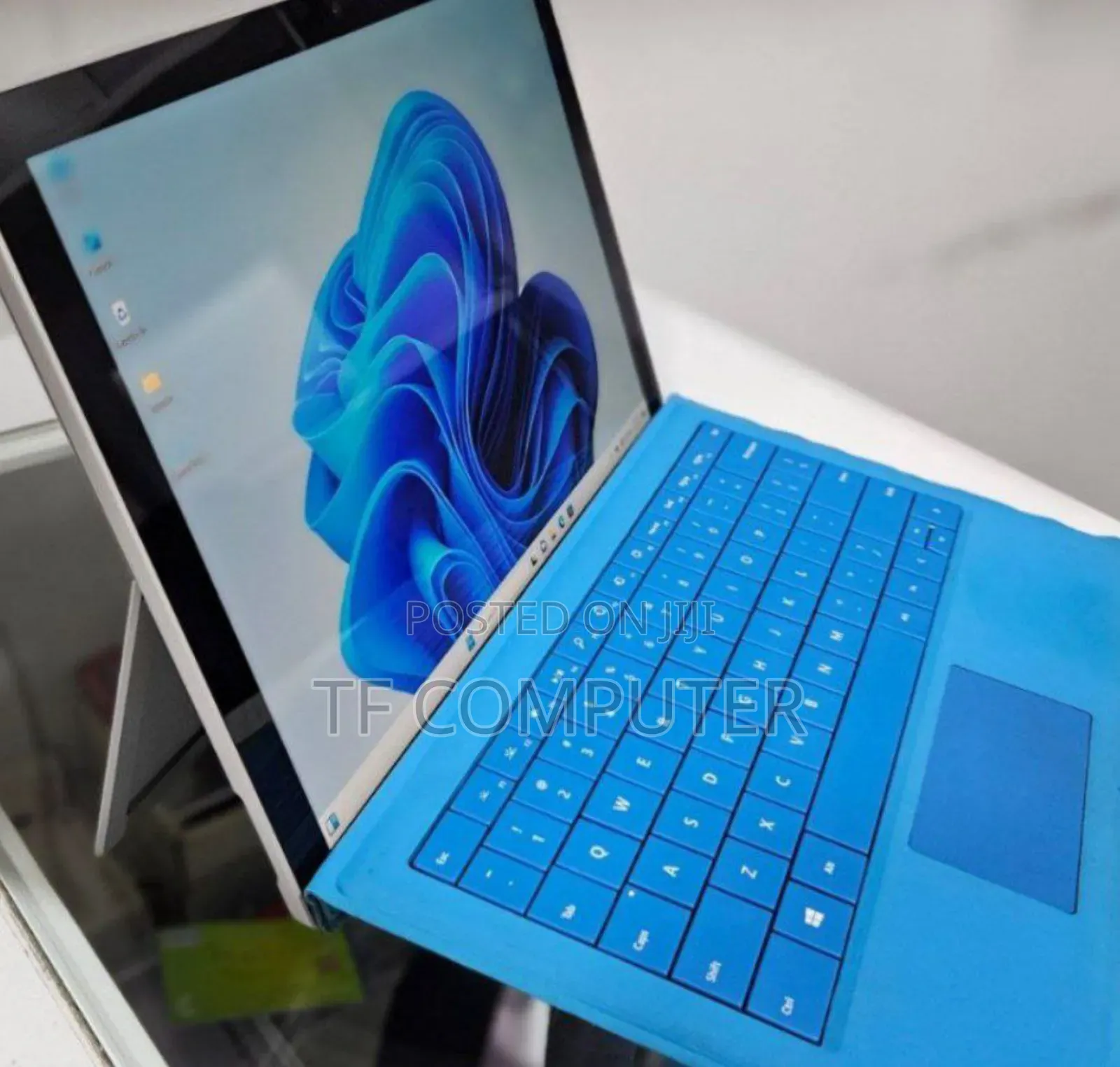 New Laptop Microsoft Surface Pro 7 8GB Intel Core I5 SSD 128GB