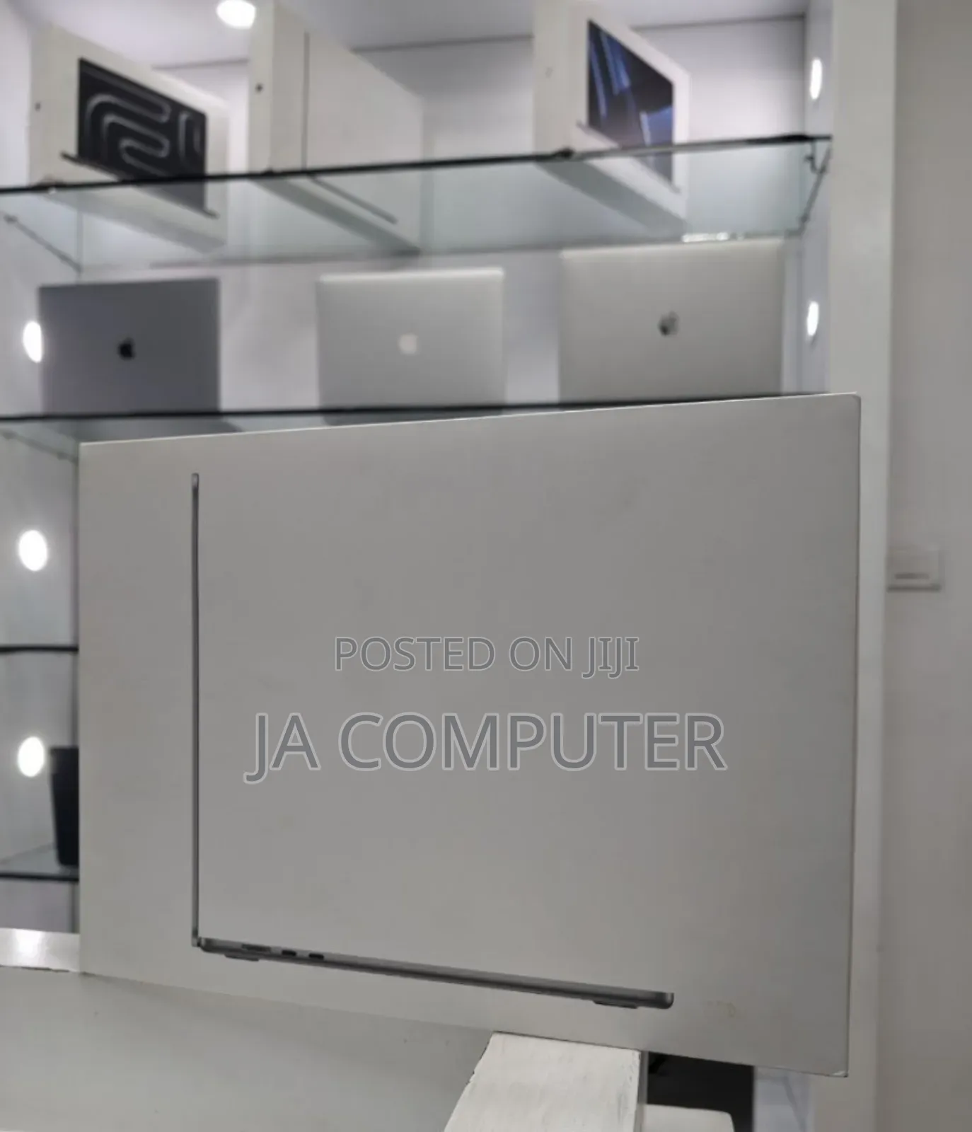 New Laptop Apple MacBook Air 2024 M3 15-Inch 8GB Apple M3 SSD 512GB