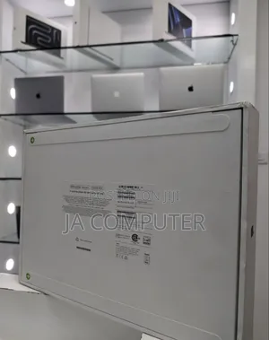 New Laptop Apple MacBook Air 2024 M3 15-Inch 8GB Apple M3 SSD 512GB