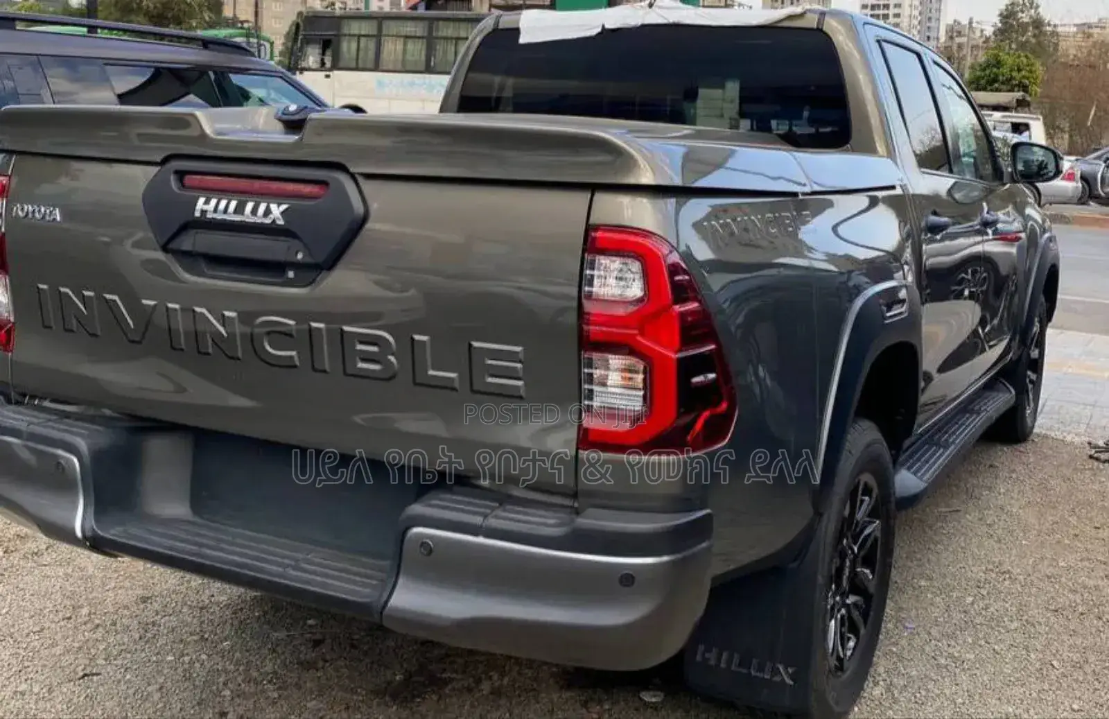 New Toyota Hilux 2023 Green