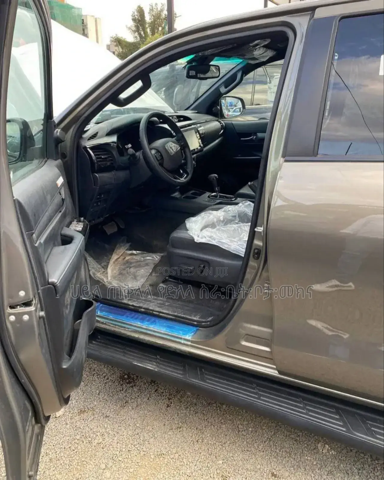 New Toyota Hilux 2023 Green