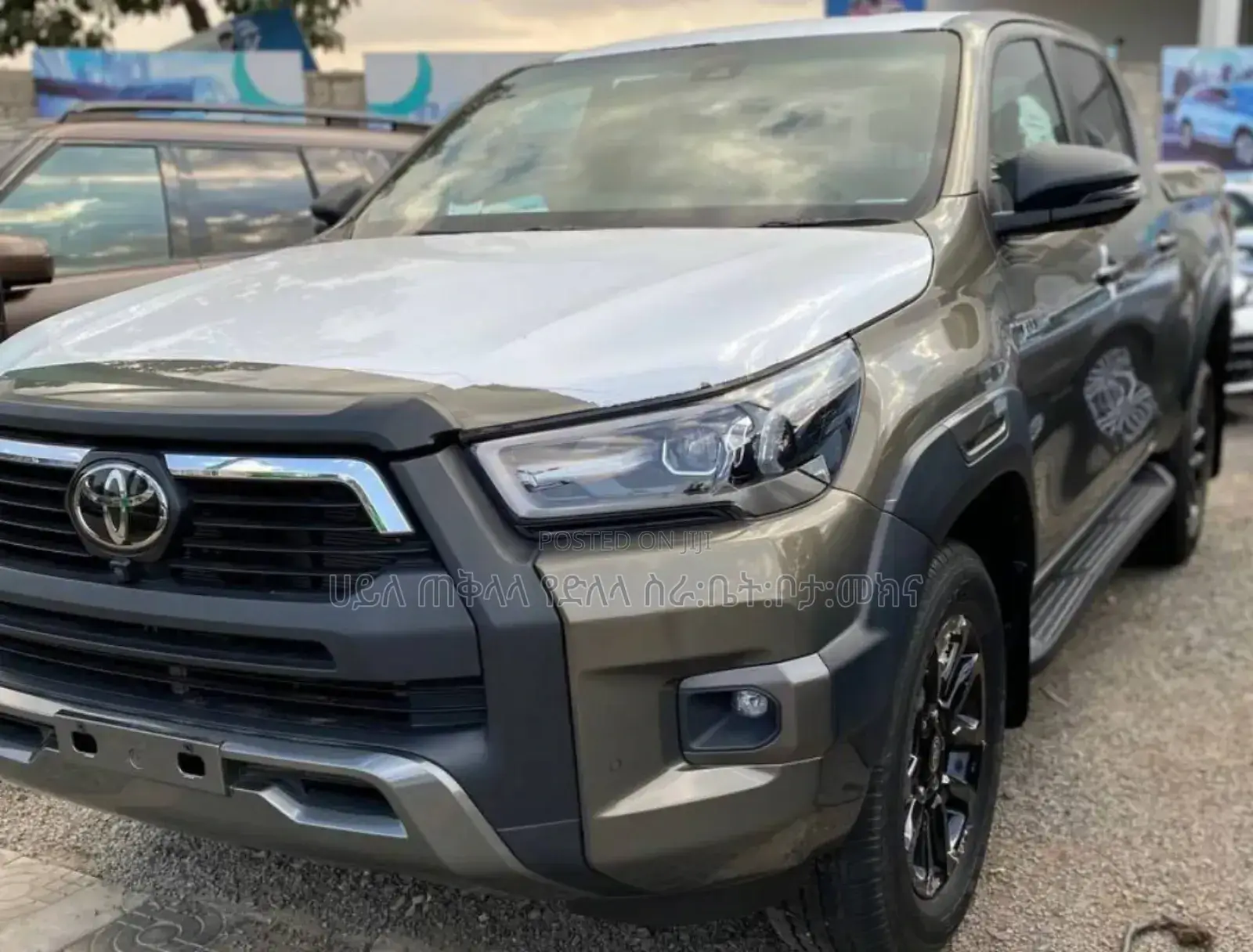 New Toyota Hilux 2023 Green