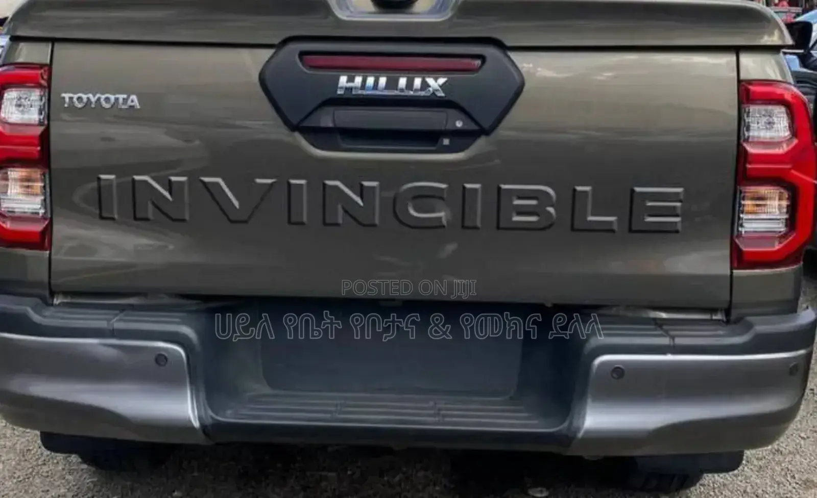 New Toyota Hilux 2023 Green