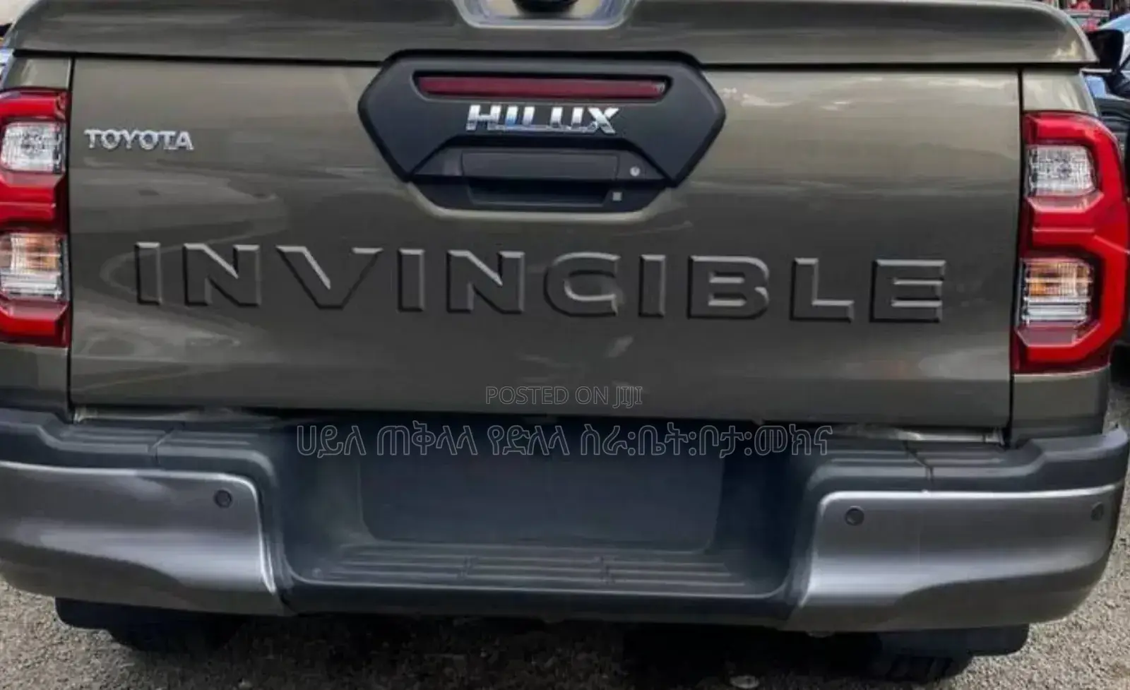 New Toyota Hilux 2023 Green