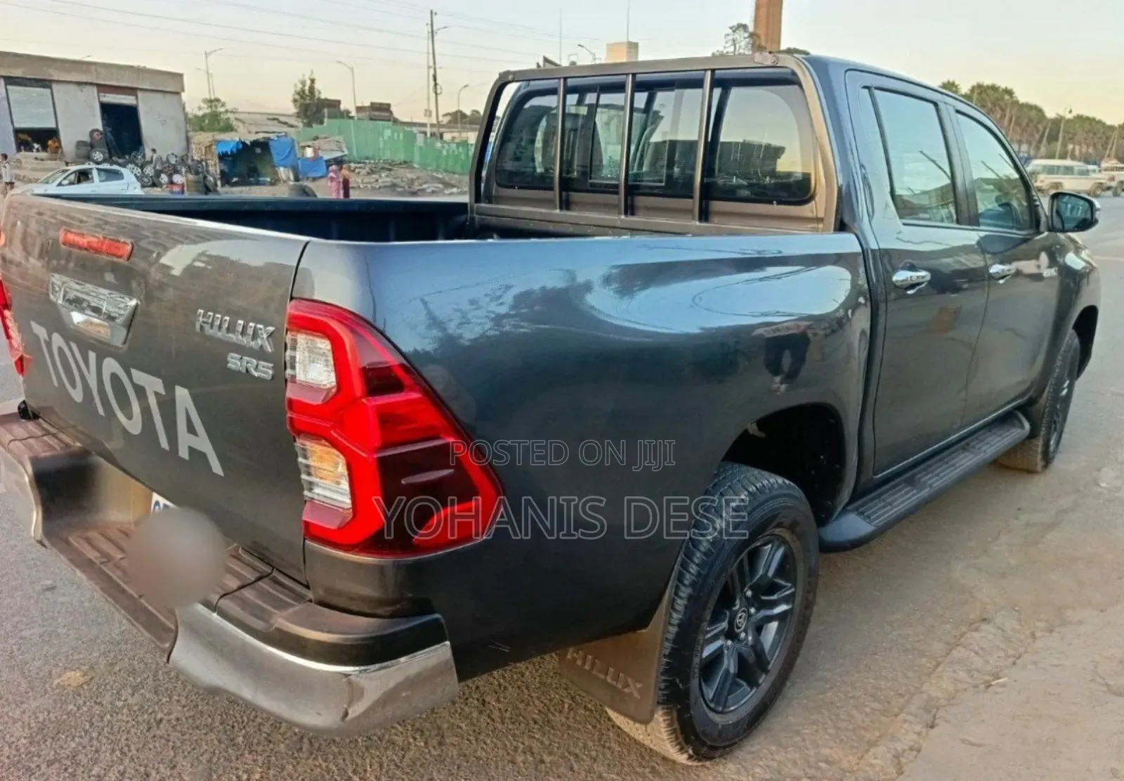 Toyota Hilux 2022 Blue