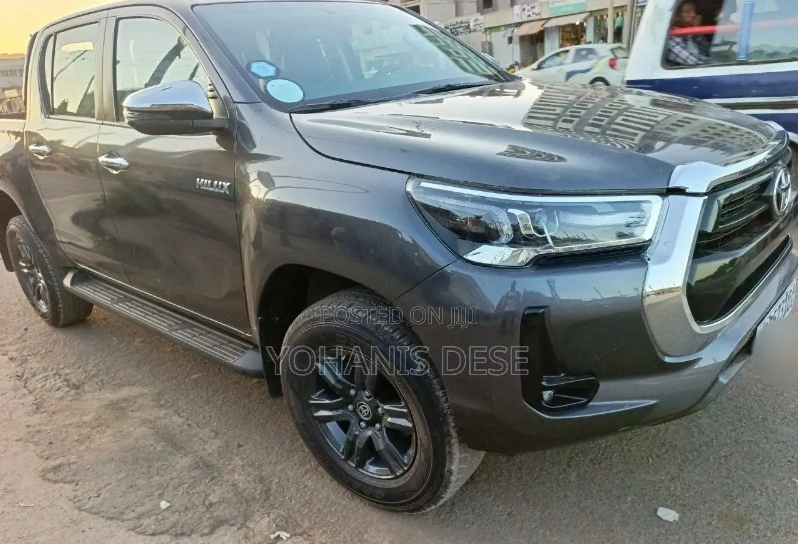 Toyota Hilux 2022 Blue