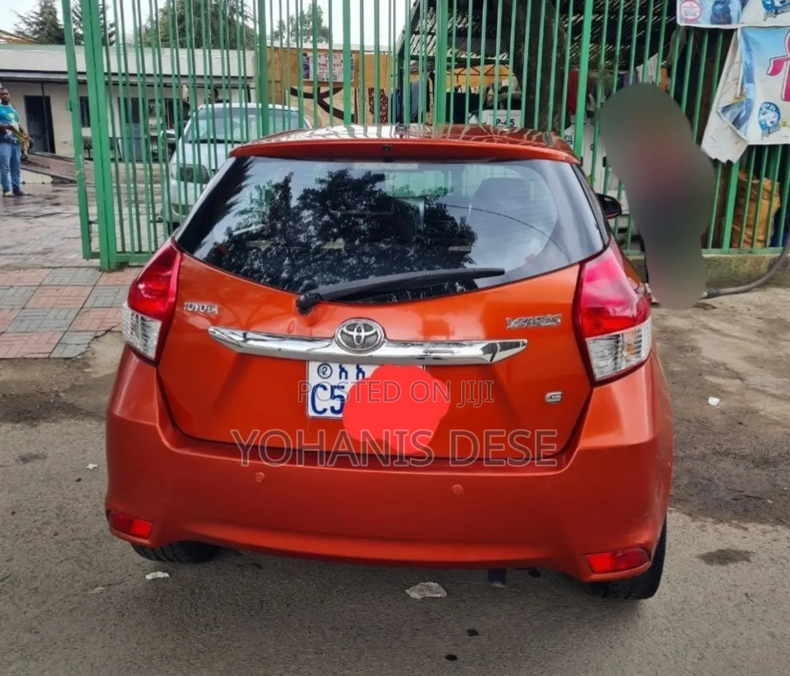 Toyota Yaris 2015 Orange