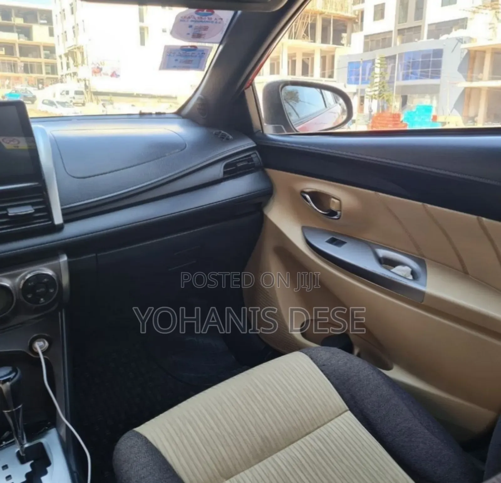 Toyota Yaris 2015 Orange