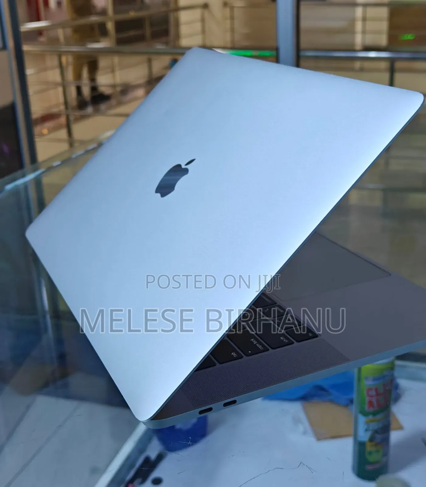 New Laptop Apple MacBook Pro 2019 16GB Intel Core I9 SSD 512GB