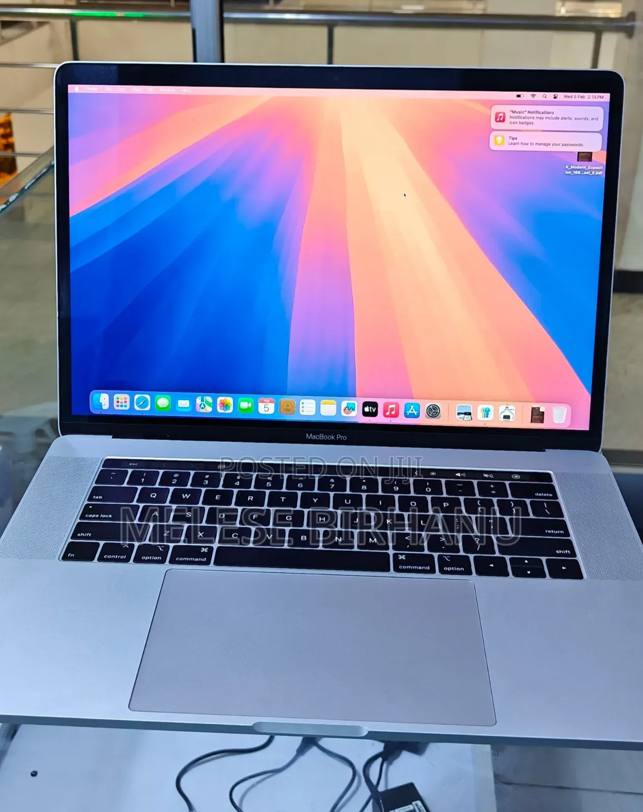 New Laptop Apple MacBook Pro 2019 16GB Intel Core I9 SSD 512GB