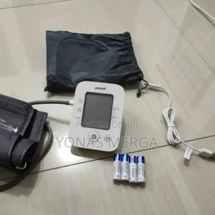 Automatic Blood Pressure Monitor/Increasing Comfort Privacy