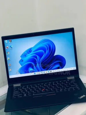 Photo - New Laptop Lenovo ThinkPad Yoga 8GB Intel Core I5 SSD 512GB