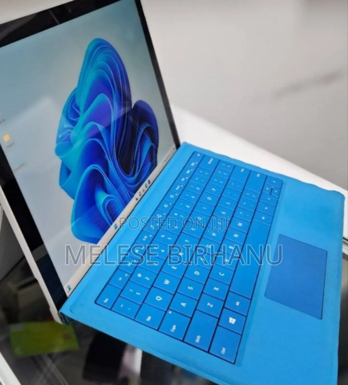New Laptop Microsoft Surface Pro 7 8GB Intel Core I5 SSD 128GB