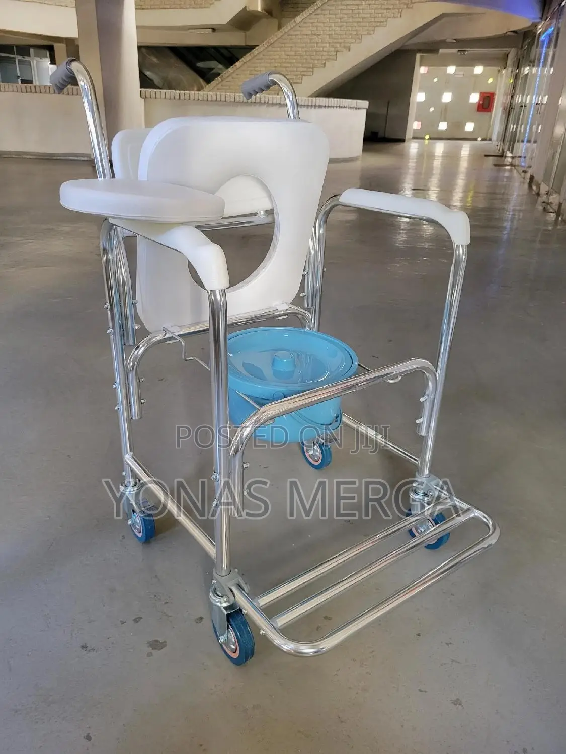 Shower Commode Chair፮₠Waterproof Rolling Over3₩Toilet Chair