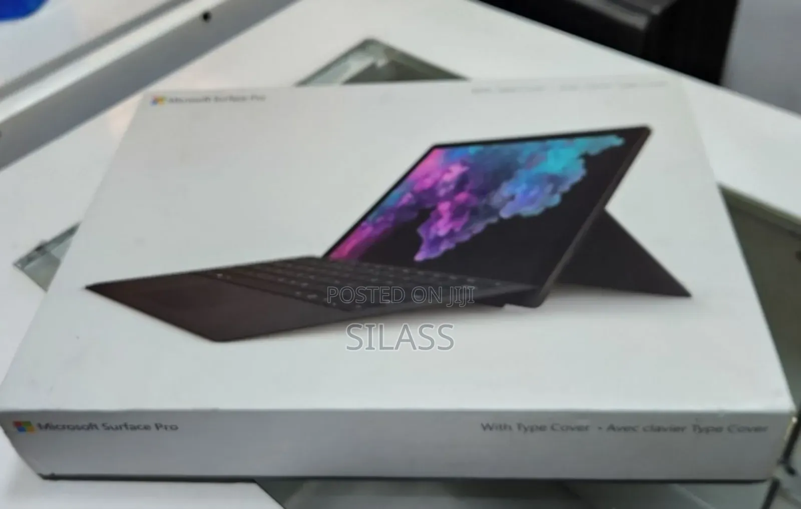 New Laptop Microsoft Surface 8GB Intel Core I5 SSD 256GB