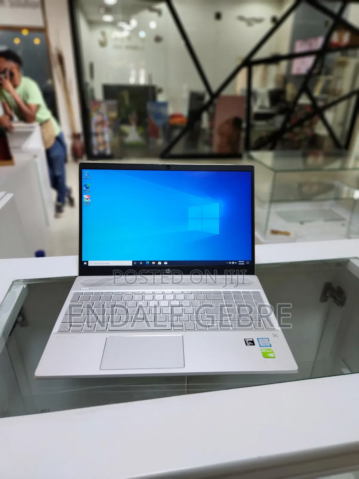 New Laptop HP Pavilion 15 8GB Intel Core I5 HDD 1T