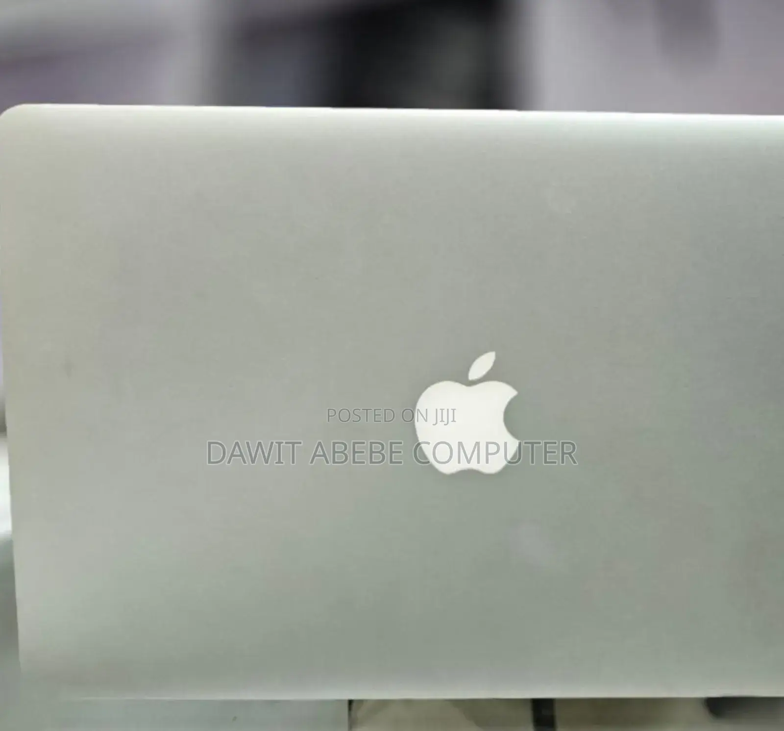 New Laptop Apple MacBook Air 2013 4GB Intel Core I5 SSD 128GB