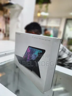 Photo - New Laptop Microsoft Surface Pro 6 8GB Intel Core I5 SSD 256GB