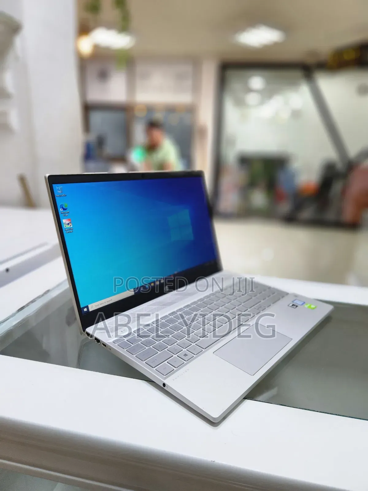 New Laptop HP Pavilion 15 8GB Intel Core I5 HDD 1T