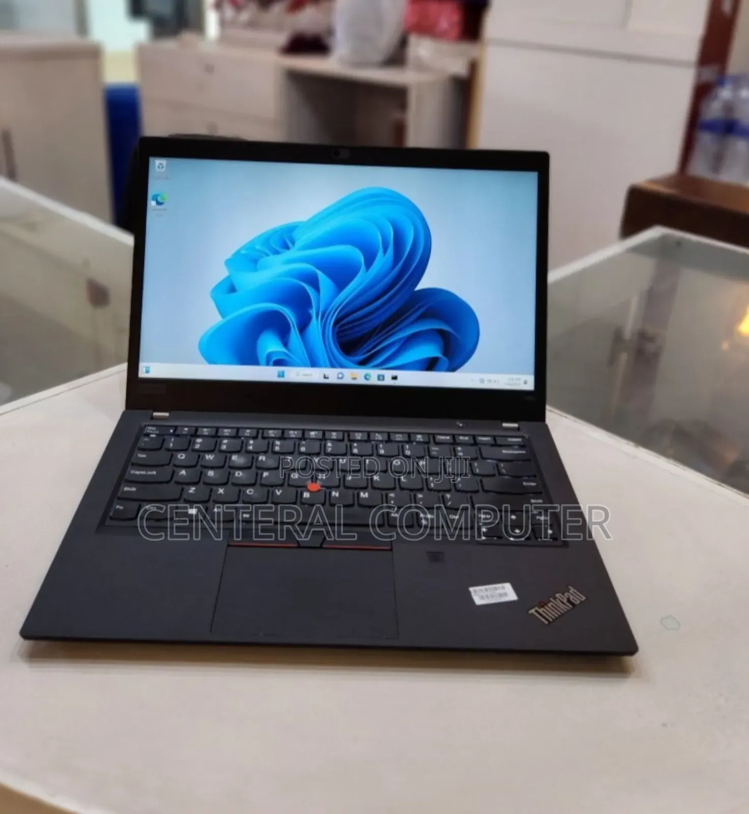 New Laptop Lenovo Thinkpad T490s 16GB AMD Ryzen 5 SSD 512GB
