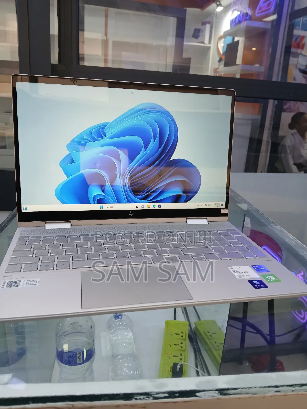 New Laptop HP Envy X360 16GB Intel Core I7 SSD 512GB