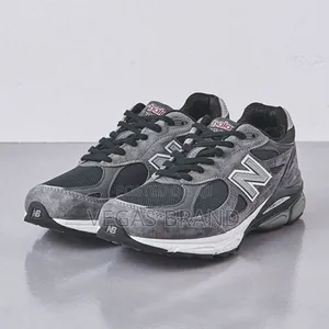 Photo - New Balance 990v3 Sneakers Master Quality Shoes