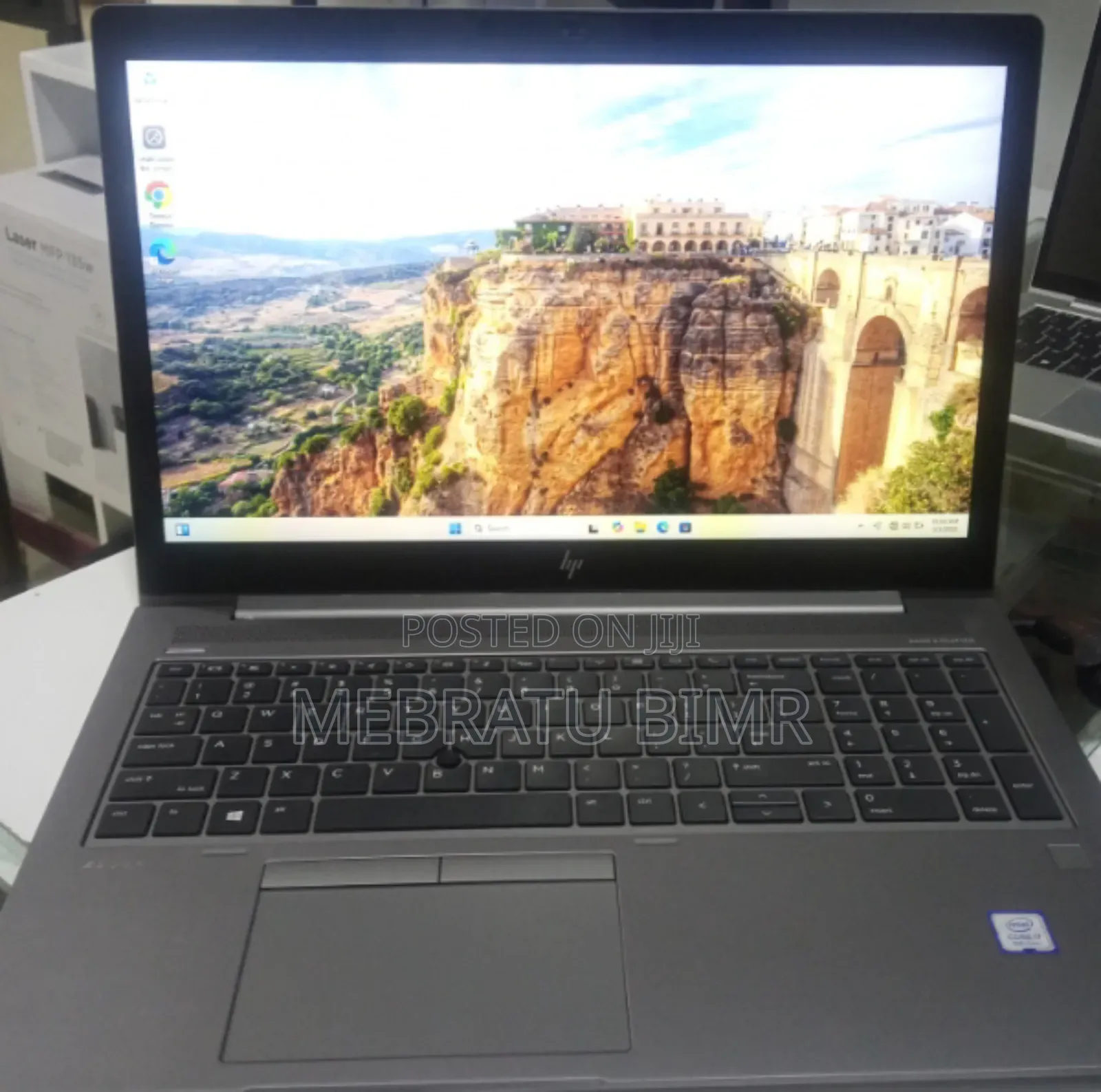 New Laptop HP ZBook 15u G5 16GB Intel Core I7 SSD 512GB