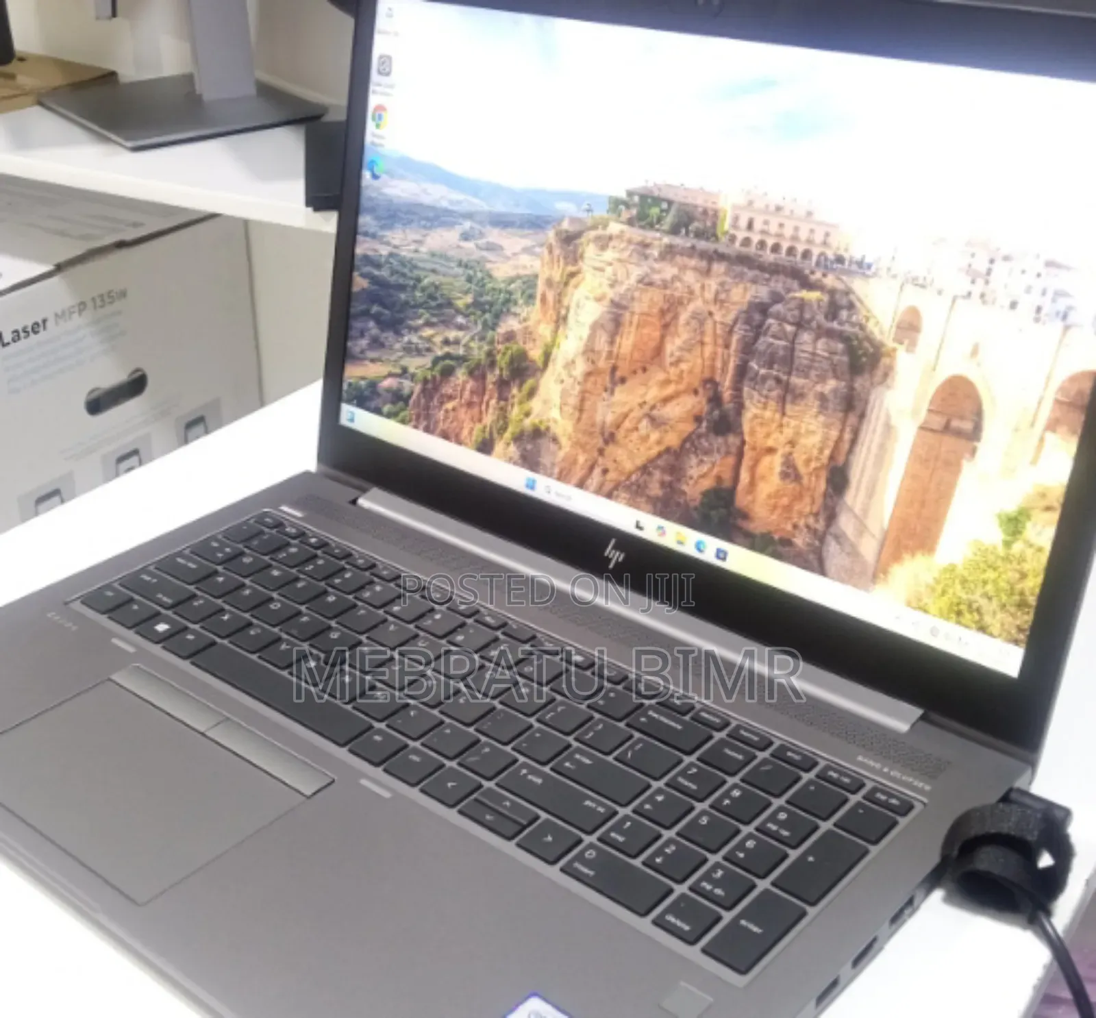 New Laptop HP ZBook 15u G5 16GB Intel Core I7 SSD 512GB