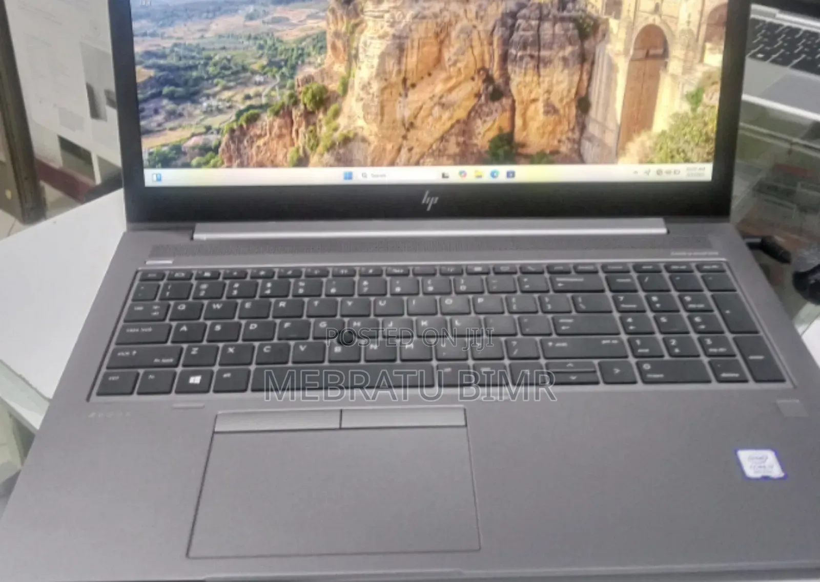 New Laptop HP ZBook 15u G5 16GB Intel Core I7 SSD 512GB