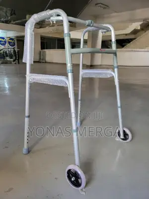 Photo - Height Adjustable Legs:Walker፯ů Walker£≤≥Walker
