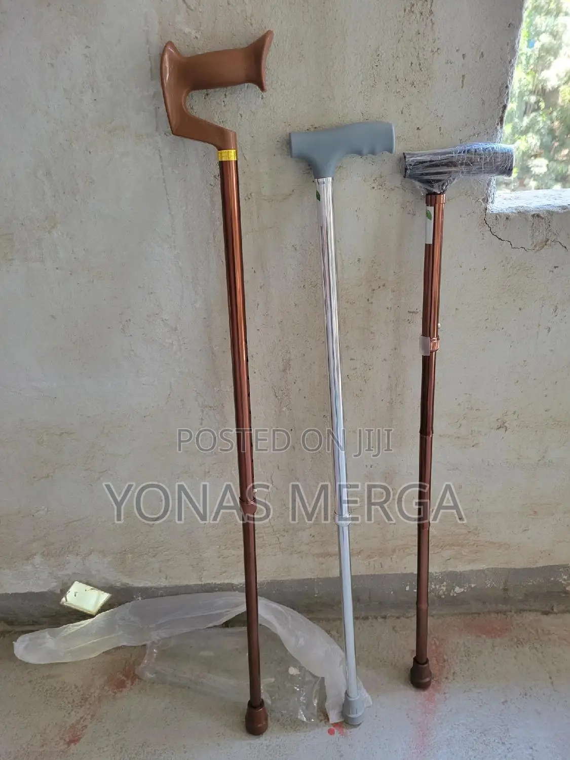 Walking Stick፱c/Ocane+°Cindividuals Recovering From Injuries
