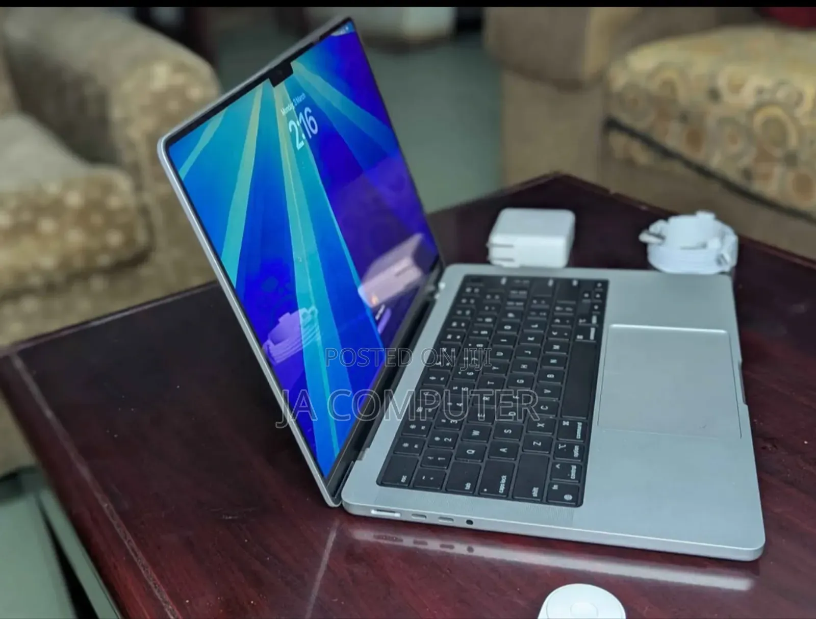 New Apple MacBook Pro 2023 M3 Max 14-Inch 18GB Apple M3 Pro SSD 512GB