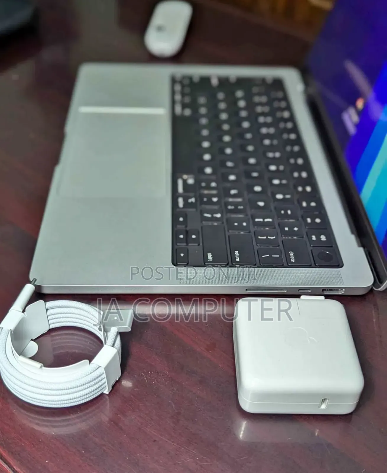 New Apple MacBook Pro 2023 M3 Max 14-Inch 18GB Apple M3 Pro SSD 512GB