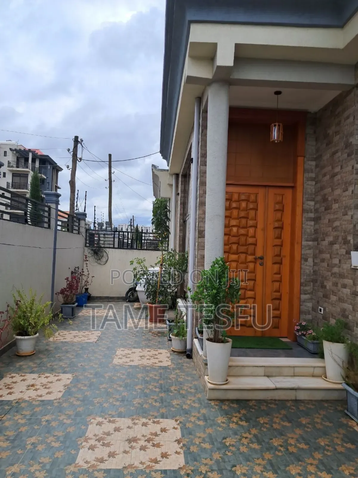 Furnished 3bdrm House in Summit, Bole for sale