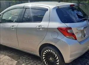 Toyota Yaris 2014 Silver