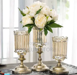 ባለ 3 የሻማ እንዲሁም ለአበባ መክተቻ