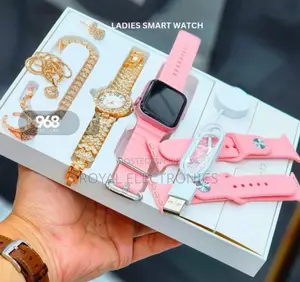 Photo - 5-in-1 Mini Smart Watch and Diamond Jewellery Combo!
