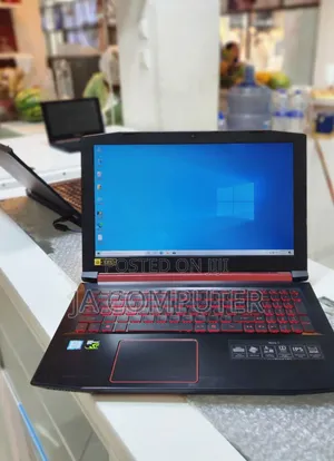 New Laptop Acer Nitro 5 8GB Intel Core I7 SSHD (Hybrid) 1.5T
