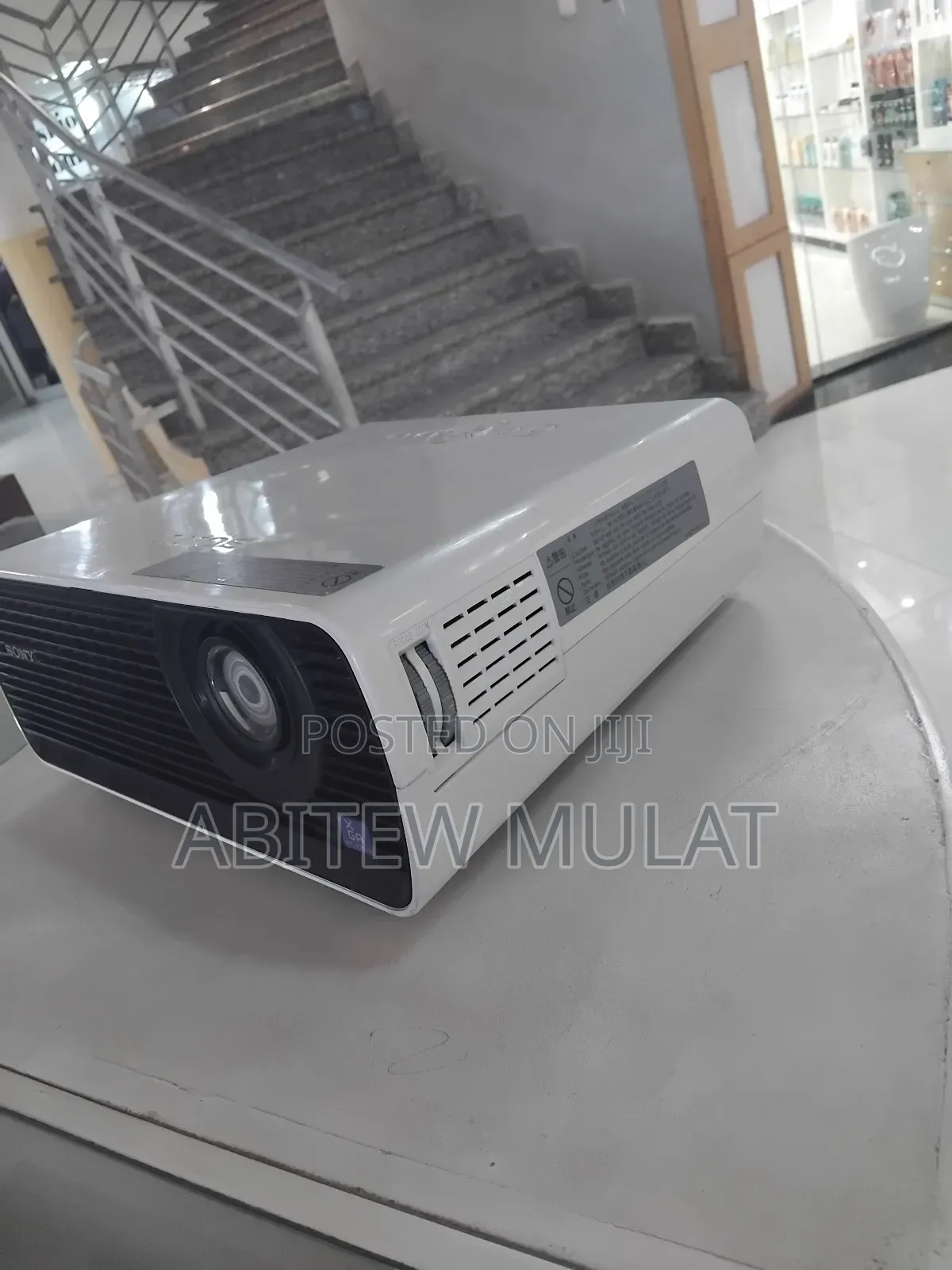 Sony VPL-Ex 100 Projector