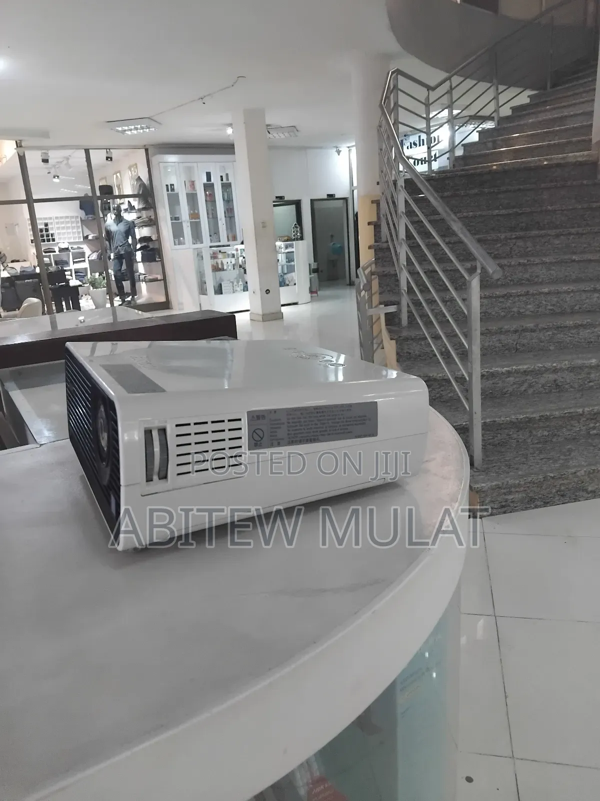 Sony VPL-Ex 100 Projector