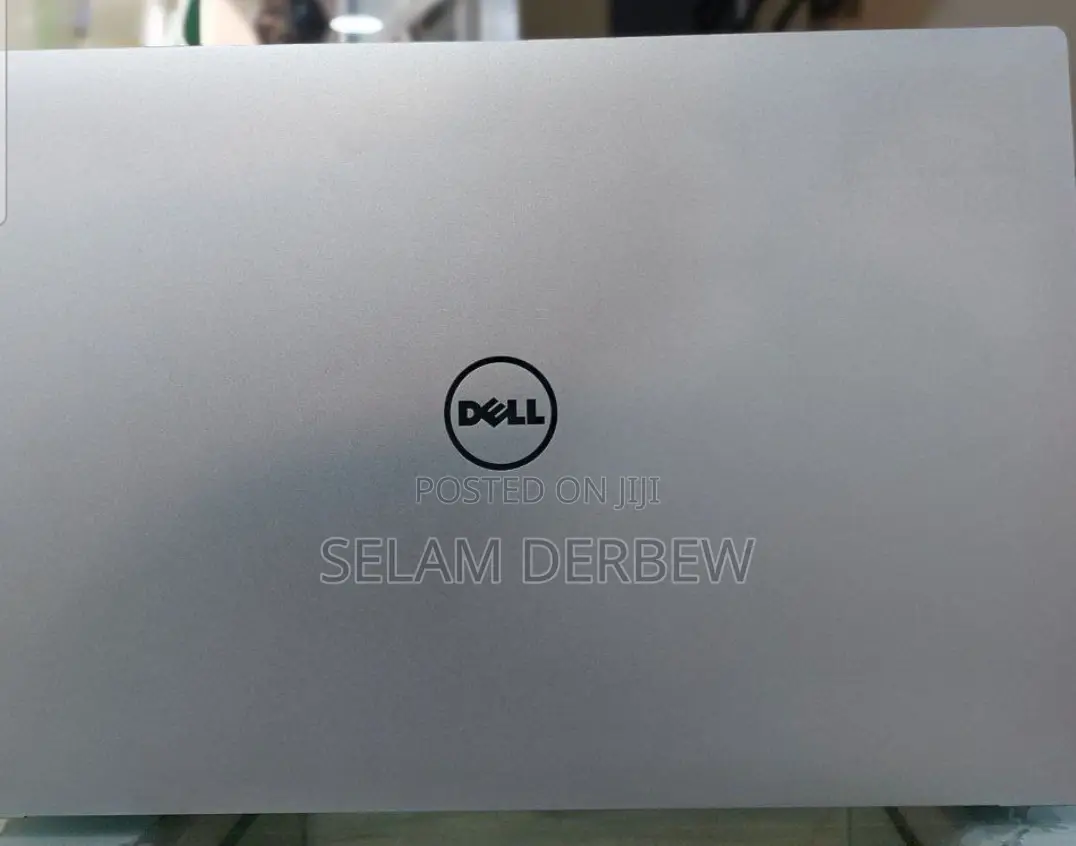 New Laptop Dell Precision 15 3520 16GB Intel Core I7 SSD 512GB