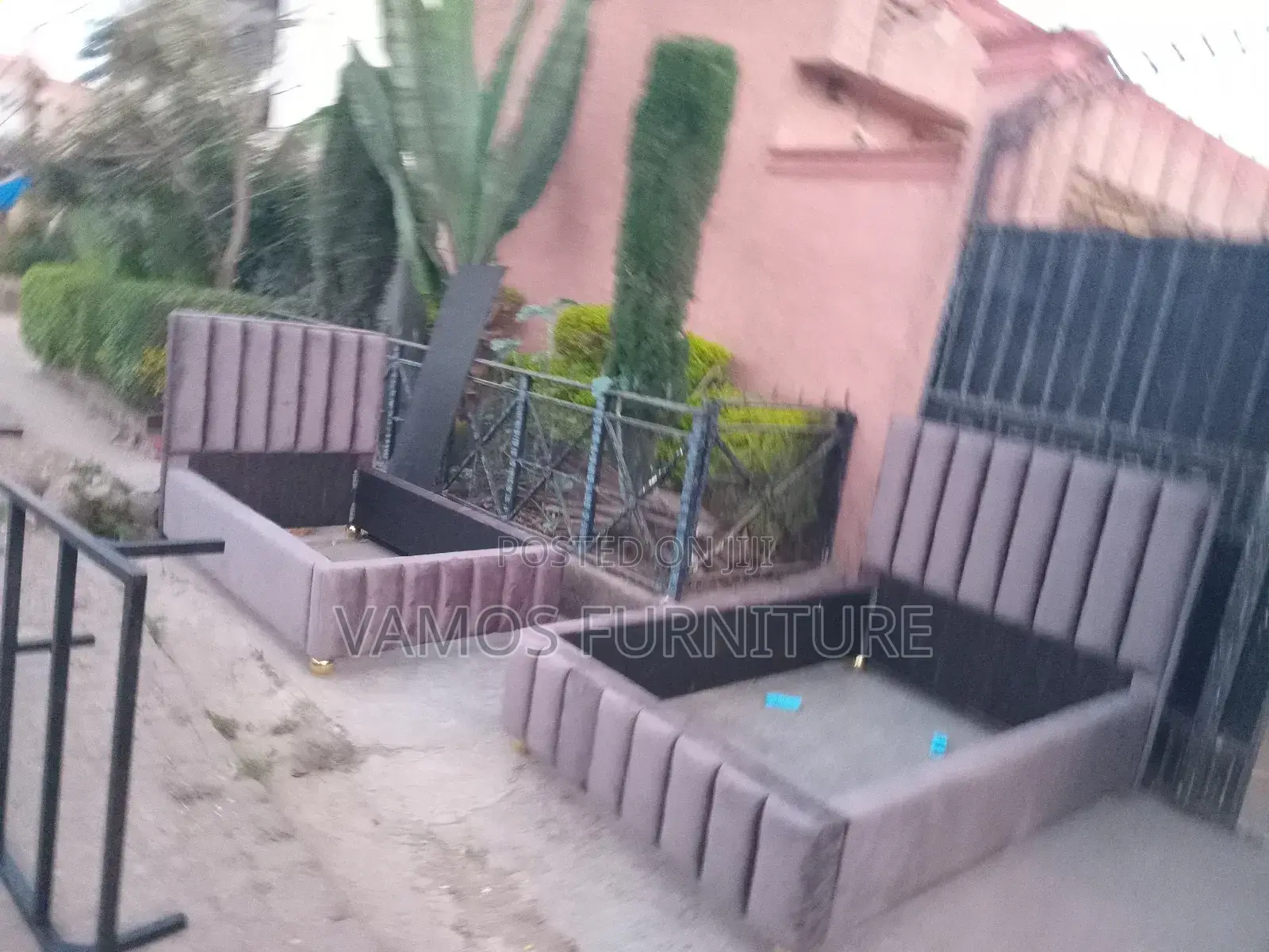 Bed አልጋ Tapesary