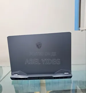 New Laptop MSI Raider GE76 12UGS 32GB Intel Core I7 SSD 1T