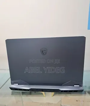 New Laptop MSI Raider GE76 12UGS 32GB Intel Core I7 SSD 1T