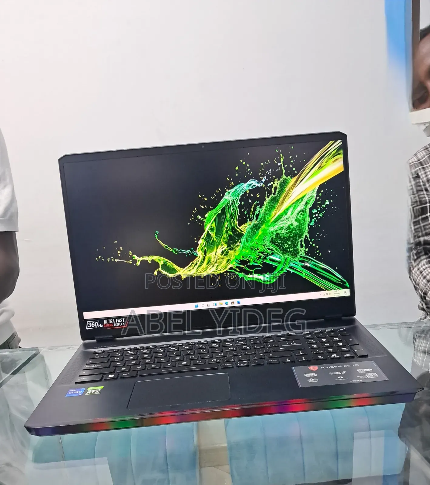 New Laptop MSI Raider GE76 12UGS 32GB Intel Core I7 SSD 1T