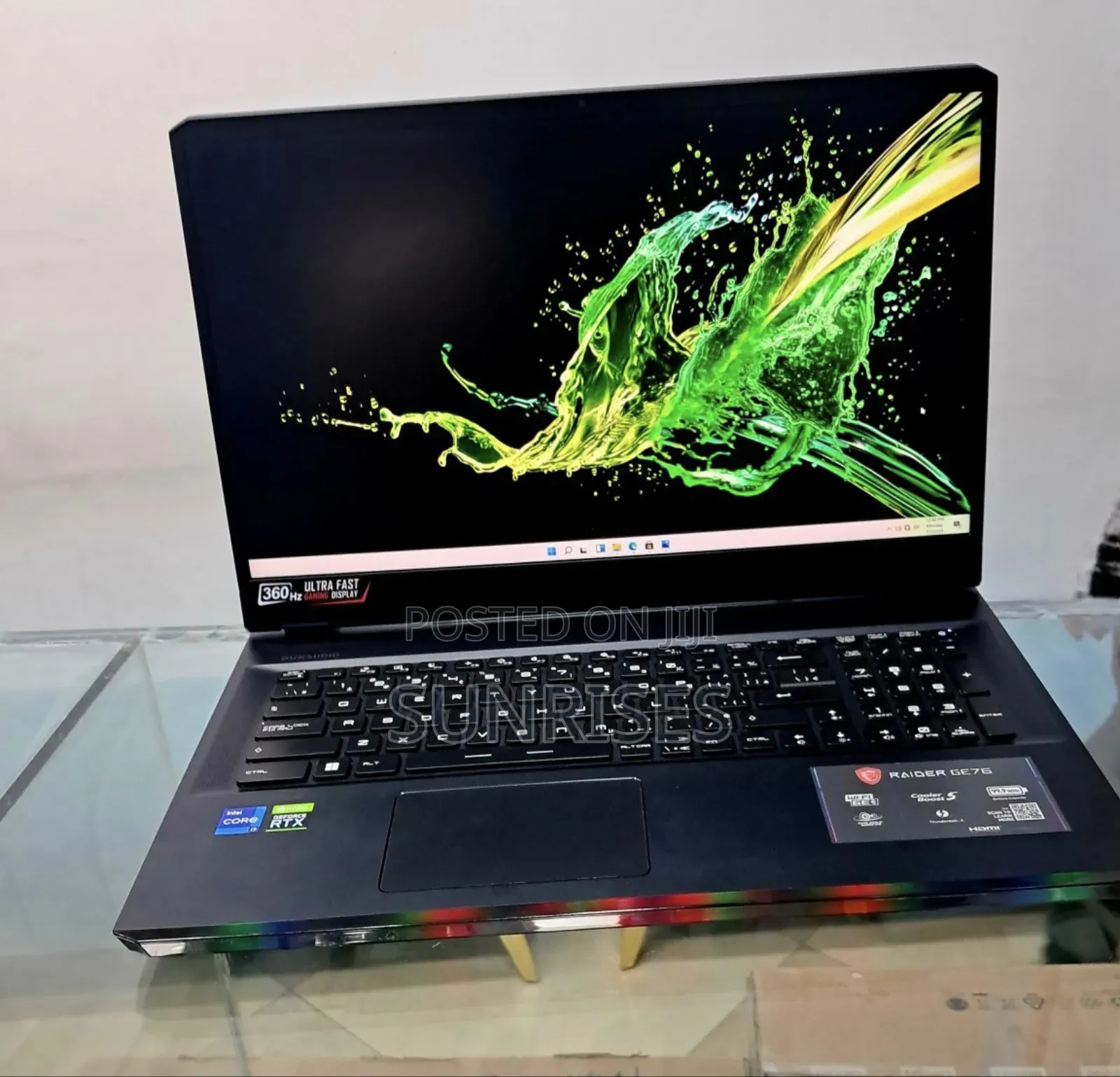 New Laptop MSI Raider GE76 12UGS 32GB Intel Core I7 SSD 1T