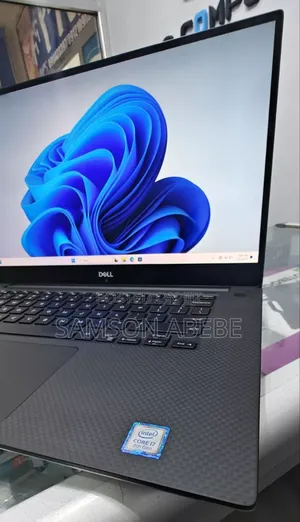 Photo - New Laptop Dell XPS 15 32GB Intel Core I7 SSD 1T
