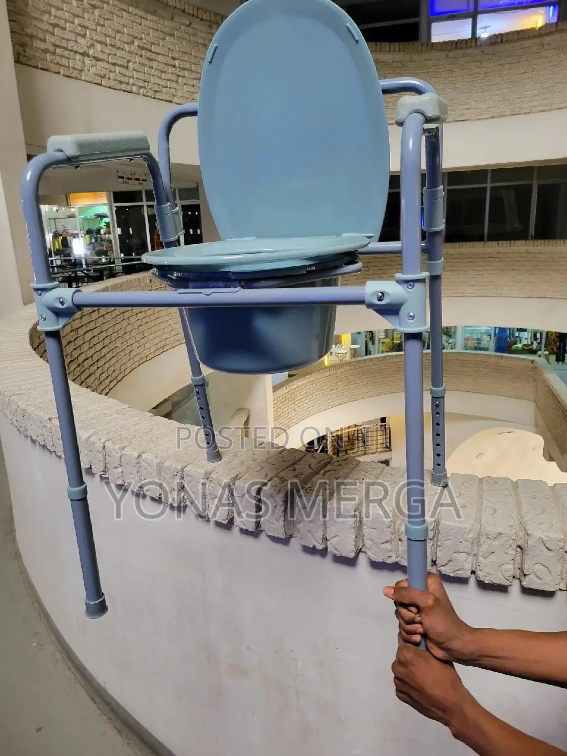 Aidapt Commode Chairㄨ₷Bedside,Bathroom3⁄4፫toilet Chair