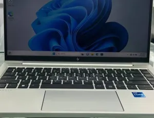 New Laptop HP EliteBook 840 G9 16GB Intel Core I7 SSD 512GB